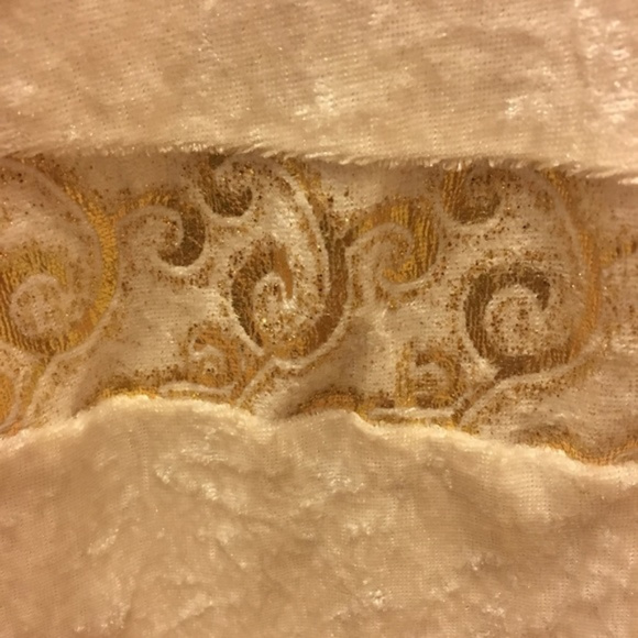 Roman Beauty costume. Cream and gold. Dress only. - Picture 6 of 8